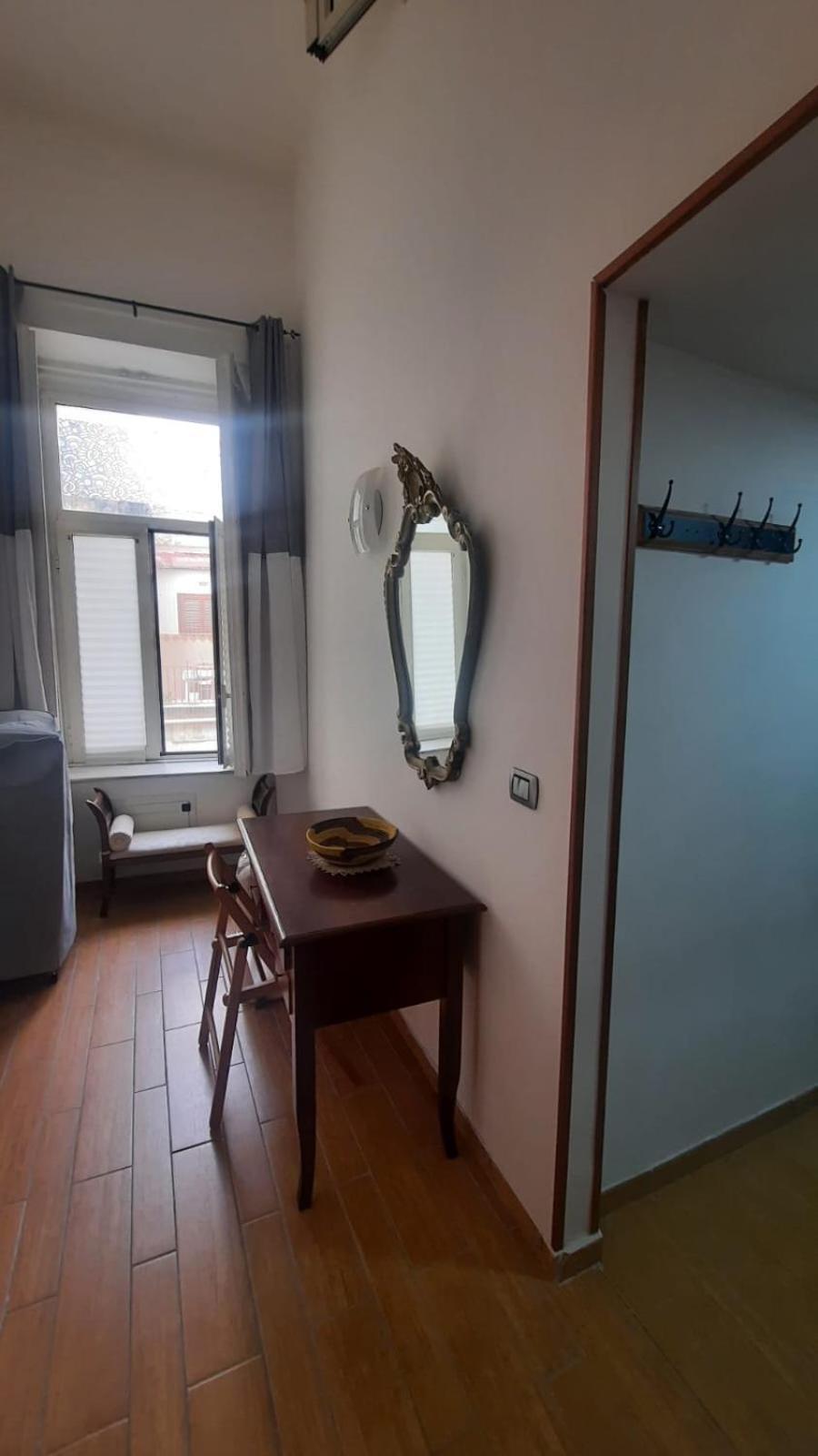 White Home Quartieri Spagnoli Naples Exterior photo